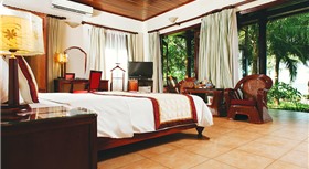 LĂNG CÔ BEACH RESORT LĂNG CÔ BEACH RESORT