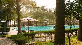 LĂNG CÔ BEACH RESORT LĂNG CÔ BEACH RESORT