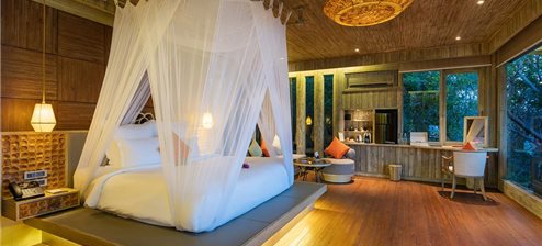 Biệt thự trước biển( Beachfront Pool Villa)