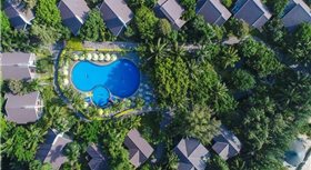 Carmelina Beach Resort