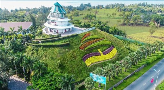 Carmelina Beach Resort