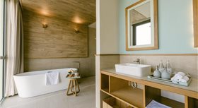 Khách sạn Fusion Suites Vũng Tàu