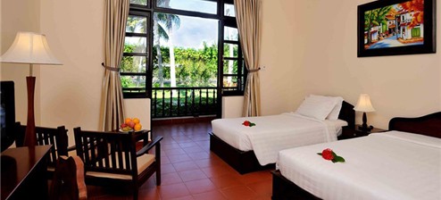 Deluxe hướng hồ bơi (Deluxe Pool View)