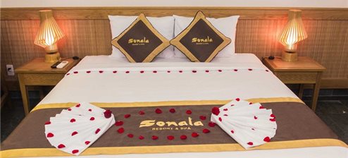 Bungalow trước biển 02 phòng ngủ (02-Bedroom Beach Front Bungalow)