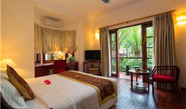 Deluxe Suite Deluxe Suite