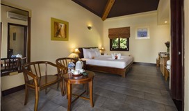 "Bungalow Deluxe Sea view (2 khách – 2 pax)" "Bungalow Deluxe Sea view (2 khách – 2 pax)"
