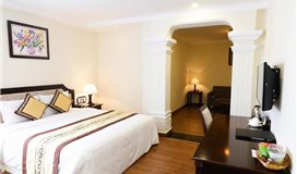 Superior hướng phố (Superior City View)