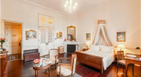 Khách sạn Dalat Palace