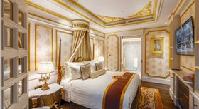 Khách sạn Dalat Palace