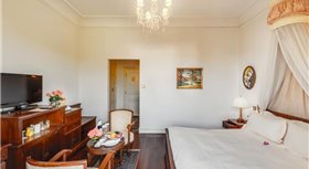 Khách sạn Dalat Palace