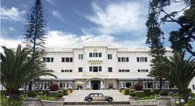 Khách sạn Dalat Palace