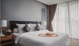 Superior Hướng phố (Superior City View)