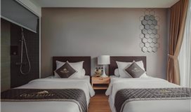 Superior Hướng thung lũng (Superior Valley View)