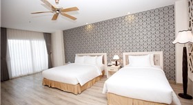 Khách sạn Ladalat