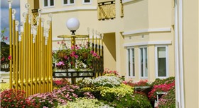 Khách sạn Ladalat