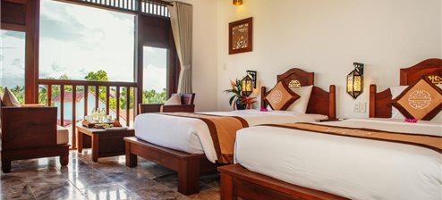 Biệt Thự Nhìn Ra Vườn