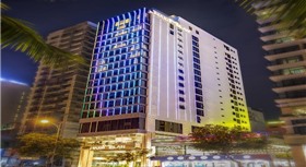 Khách sạn Maximilan Đà Nẵng