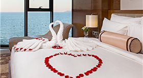 Khách sạn Paris Deli Danang Beach