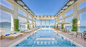 Khách sạn Paris Deli Danang Beach