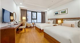 Khách sạn Paris Deli Danang Beach