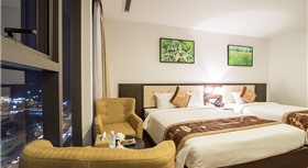 Khách sạn Dana Marina