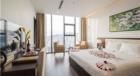 Khách sạn Dana Marina