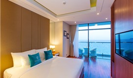 Deluxe Partial Ocean