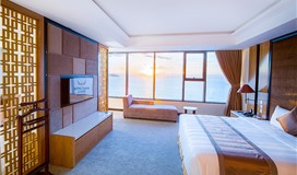 Superior - không cửa sổ