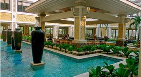 Olalani Resort & Condotel