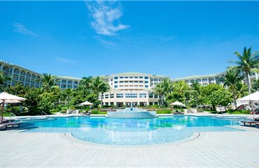 Olalani Resort & Condotel