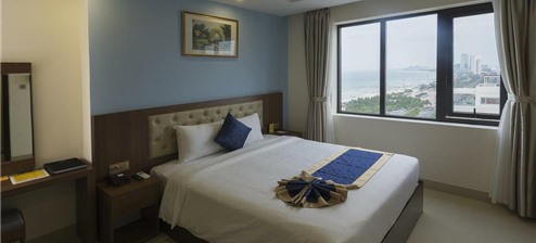 Phòng Deluxe Giường Đôi(Seven Sea Hotel) Phòng Deluxe Giường Đôi(Seven Sea Hotel)