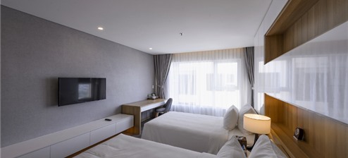 Deluxe One Bed Suite