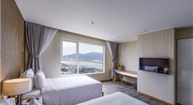 Zen Diamond Suites Hotel