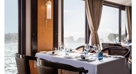 Du thuyền President Hạ Long