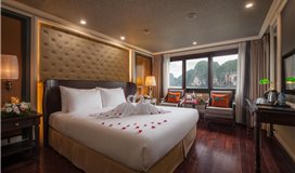 Suite Elegant Giường Đôi/2 Giường Đơn Có Ban Công