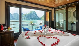 Phòng Deluxe Giường Đôi Có Ban Công