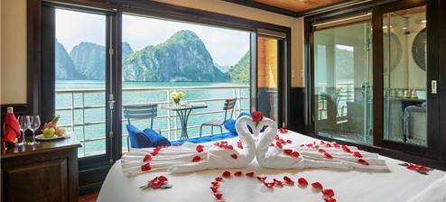 Phòng Deluxe Giường Đôi Có Ban Công