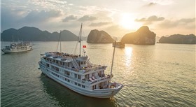 Paradise Luxury Sails Cruise