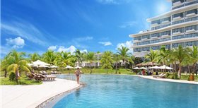 Cam Ranh Riviera Beach Resort & Spa