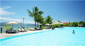 Diamond Bay Resort
