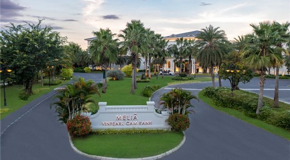 Melia Vinpearl Cam Ranh Beach Resort