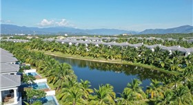 Melia Vinpearl Cam Ranh Beach Resort