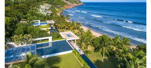 "Beachfront Residence (5-bedroom villas)"