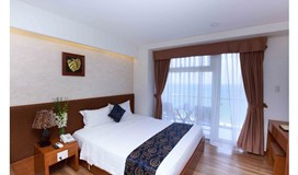 Deluxe hướng phố (Deluxe City View)