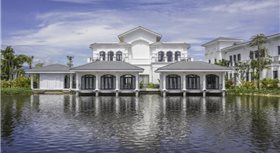 Melia Vinpearl Cam Ranh Beach Resort