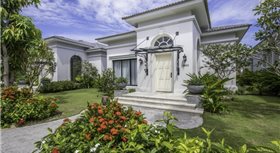 Melia Vinpearl Cam Ranh Beach Resort