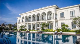 Melia Vinpearl Cam Ranh Beach Resort