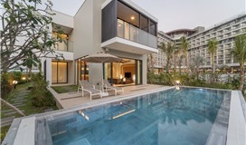 Luxury Villa with 05 Bed rooms Luxury Villa with 05 Bed rooms