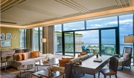 Three Bedroom Residence Long Beach View  (2 King + 1 Twin)