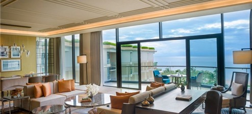 Three Bedroom Residence Long Beach View  (2 King + 1 Twin)